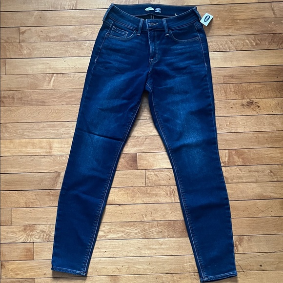 NWT Old Navy Rockstar Super Skinny Mid-Rise Jeans with “Built-In Warm” - Picture 3 of 3